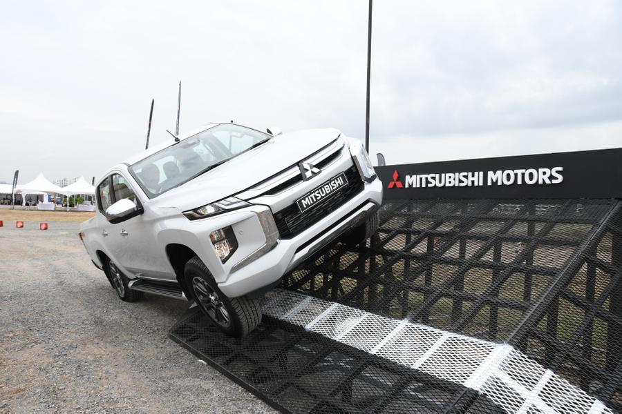Mitsubishi L200 Mitsubishi L200