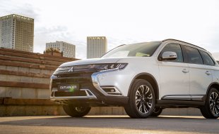 MITSUBISHI OUTLANDER  В НАЛИЧИИ! 